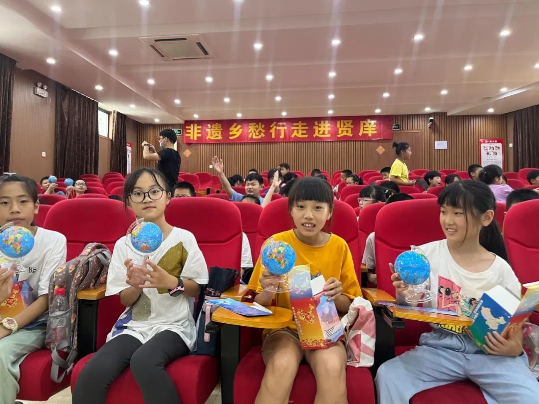 宁波市测绘与地理信息学会开展国家版图知识进校园活动