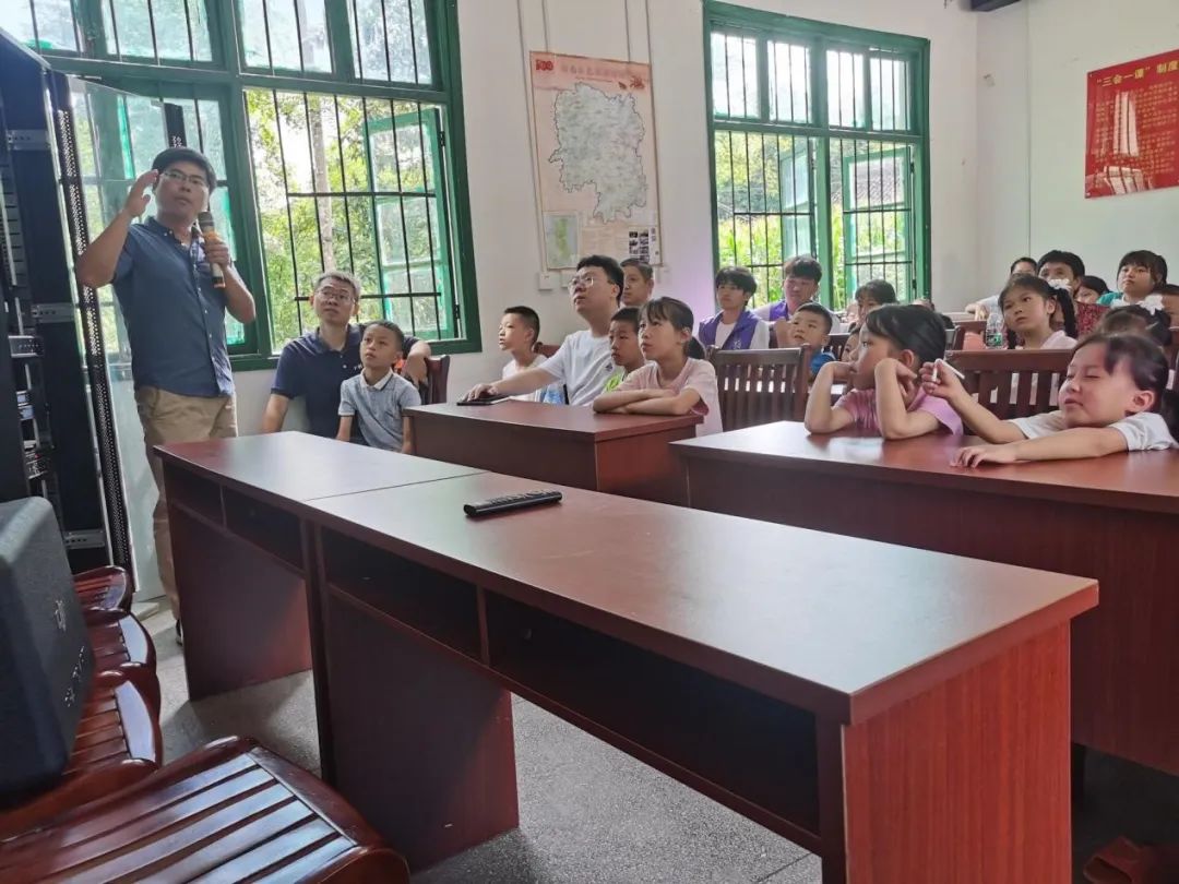 测绘科普“三下乡”为乡村振兴添砖瓦