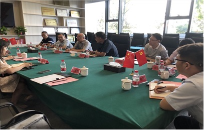 江苏省测绘地理信息学会理事长施建石一行开展调研交流活动