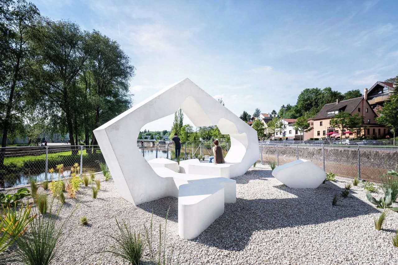 装修二级资质每年费用 装修二级资质每年费用